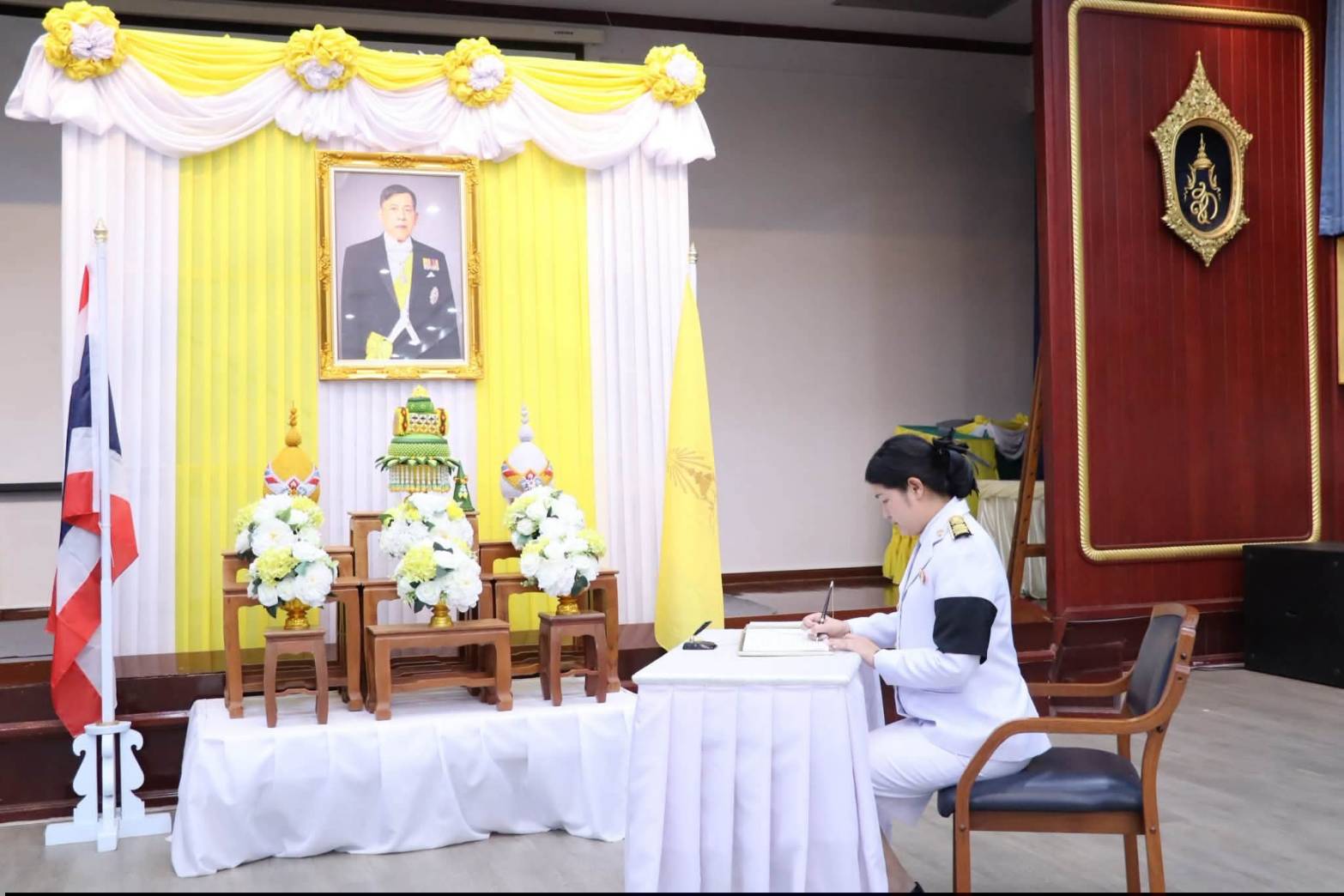 title - นางสาวอมรรัตน์ แขวงโสภา ปฏิรูปที่ดินจังหวัดพระนครศรีอยุธยา ปฏิบัติหน้าที่ในตำแหน่งผู้อำนวยการศูนย์ส่งเสริมและพัฒนาอาชีพเสริมนอกภาคการเกษตร(ศพส.) เป็นประธานในพิธีถวายสัตย์ปฏิญาณเพื่อเป็นข้าราชการที่ดีและพลังของแผ่นดิน เนื่องในโอกาสมหามงคลเฉลิมพระชนมพรรษา พระบาทสมเด็จพระปรเมนทรรามาธิบดีศรีสินทร มหาวชิราลงกรณ พระวชิรเกล้าเจ้าอยู่หัว 28 กรกฎาคม 2569